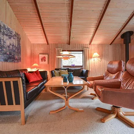Stunning In W/ 3 Bedrooms